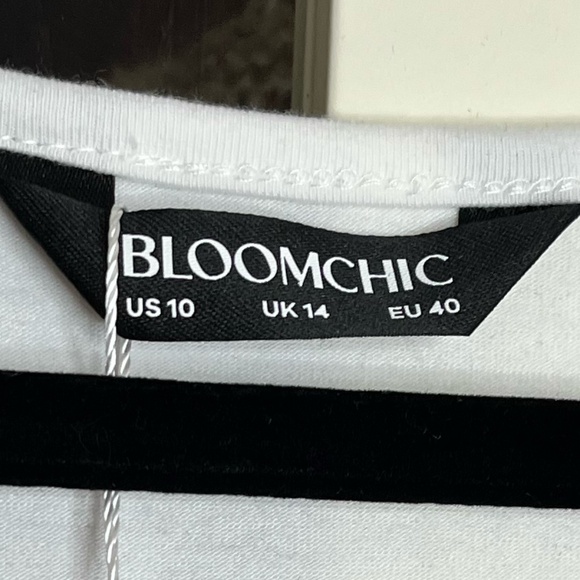 White and Floral Lightweight Tank Top - Picture 3 of 5